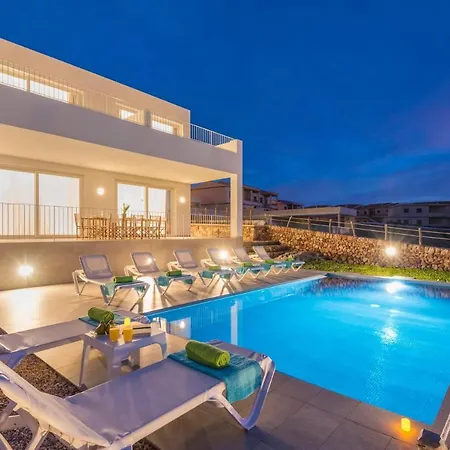 Villa Agata 4 Bedroom Villa, Cala'n Forcat